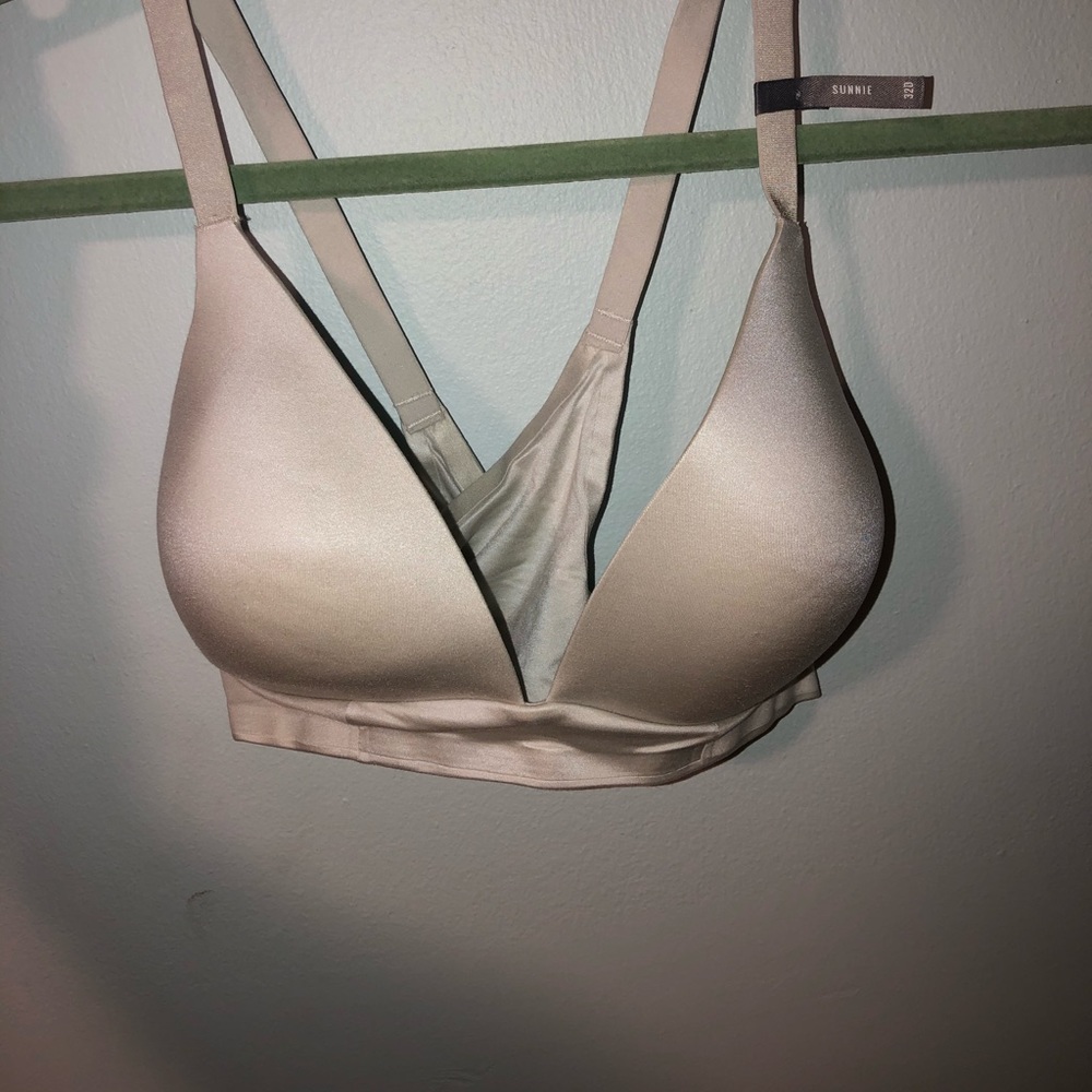 Aeri body 32D bra
